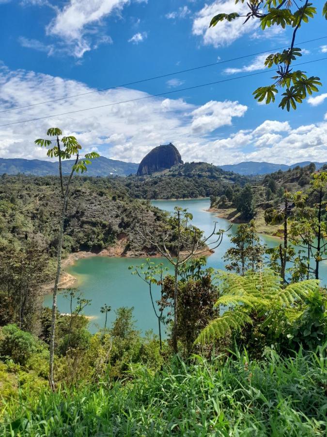 El Paraiso Paisa 5 Minutos Del Malecon Parqueadero Privado A Guatapé Dış mekan fotoğraf